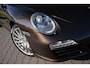 Porsche 911 997.2 3.6 Carrera PDK MK2| 2 eig. | Org.NL NAP | Youngtimer | Schuifdak | Volleder | Sportuitlaat | 19 inch | MY 2009 | Macadamia Metallic PTS | Volledig Onderhouden