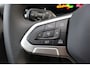 Volkswagen T-Roc Life First Edition | 'App-Connect' draadloze smartphone integratie | Automatische afstandsregeling (Adaptive Cruise Control) | Buitenspiegels elektrisch instel-, verwarm- en inklapbaar