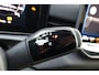 Volkswagen T-Roc Life First Edition | 'App-Connect' draadloze smartphone integratie | Automatische afstandsregeling (Adaptive Cruise Control) | Buitenspiegels elektrisch instel-, verwarm- en inklapbaar