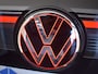 Volkswagen Tiguan R-Line Edition - eHybrid | 'App-Connect' draadloze smartphone integratie | Automatische afstandsregeling (Adaptive Cruise Control) | Diefstalalarm