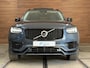 Volvo XC90 2.0 T8 Recharge AWD Ultra Dark 7p|Luchtvering|Trekhaak|Pano| H/K Sound | Massage | Winter Pakket | Driver Assist | HuD