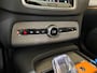 Volvo XC90 2.0 T8 Recharge AWD Ultra Dark 7p|Luchtvering|Trekhaak|Pano| H/K Sound | Massage | Winter Pakket | Driver Assist | HuD