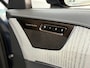Volvo XC90 2.0 T8 Recharge AWD Ultra Dark 7p|Luchtvering|Trekhaak|Pano| H/K Sound | Massage | Winter Pakket | Driver Assist | HuD