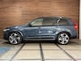 Volvo XC90 2.0 T8 Recharge AWD Ultra Dark 7p|Luchtvering|Trekhaak|Pano| H/K Sound | Massage | Winter Pakket | Driver Assist | HuD