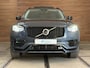 Volvo XC90 2.0 T8 Recharge AWD Ultra Dark 7p|Luchtvering|Trekhaak|Pano| H/K Sound | Massage | Winter Pakket | Driver Assist | HuD