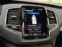 Volvo XC90 2.0 T8 Recharge AWD Ultra Dark 7p|Luchtvering|Trekhaak|Pano| H/K Sound | Massage | Winter Pakket | Driver Assist | HuD