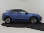 Volkswagen T-Roc Life First Edition | 'App-Connect' draadloze smartphone integratie | Automatische afstandsregeling (Adaptive Cruise Control) | Buitenspiegels elektrisch instel-, verwarm- en inklapbaar