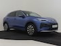 Volkswagen T-Roc Life First Edition | 'App-Connect' draadloze smartphone integratie | Automatische afstandsregeling (Adaptive Cruise Control) | Buitenspiegels elektrisch instel-, verwarm- en inklapbaar