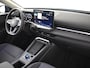 Volkswagen T-Roc Life First Edition | 'App-Connect' draadloze smartphone integratie | Automatische afstandsregeling (Adaptive Cruise Control) | Buitenspiegels elektrisch instel-, verwarm- en inklapbaar