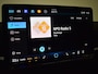 Volkswagen T-Roc Life First Edition | 'App-Connect' draadloze smartphone integratie | Automatische afstandsregeling (Adaptive Cruise Control) | Buitenspiegels elektrisch instel-, verwarm- en inklapbaar