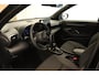 Toyota Yaris Cross 1.5 Hybrid 130 Dynamic DEMO VOERTUIG - DODEHOEKDETECTIE - VOORSTOELEN VERWARMD - STUURVERWARMING - VOORRUITVERWARMING - PARKEERSENSOREN VOOR EN ACHTER - KEYLESS ENTRY/START - ACHTERUITRIJCAMERA - ADAPTIEVE CRUISE CONTROL - GETINT GLAS ACHTER