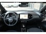 Toyota Aygo X 1.0 VVT-i MT Premium | JBL Audio met 4 speaker en subwoofer | Toyota Smart Connect® Services** | Stoelverwarming, beide voorstoelen | Smart Entry | Stoelbekleding, deels leer ‘design Premium’ met ‘G