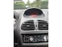 Peugeot 206 1.4-16V Air-line 3 Nette auto incl. airco en radio