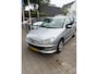 Peugeot 206 1.4-16V Air-line 3 Nette auto incl. airco en radio