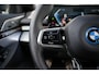 BMW 5-Serie Touring 530e xDrive | M Sportpakket | Trekhaak | Driving Assistant Professional | Parking Assistant Plus | Bowers & Wilkins Surround Sound System | Adaptieve LED koplampen | Adaptieve Cruise Controle | 20" Lichtmetaal styling 939 M Bicolor Schwarzgrau | Comfort Access System | Travel Package |