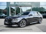 BMW 5-Serie Touring 530e xDrive | M Sportpakket | Trekhaak | Driving Assistant Professional | Parking Assistant Plus | Bowers & Wilkins Surround Sound System | Adaptieve LED koplampen | Adaptieve Cruise Controle | 20" Lichtmetaal styling 939 M Bicolor Schwarzgrau | Comfort Access System | Travel Package |