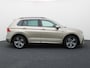 Volkswagen Tiguan 1.4 TSI ACT Highline Business R | 3x R-Line | Camera | Trekhaak | Prijs Rijklaar!!