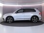 Volkswagen Tiguan 1.4 TSI eHybrid R-Line Business 245 pk Automaat (DSG) | Navigatie | Panoramadak | Trekhaak (wegklapbaar) | Parkeersensoren (Park assist) | Achteruitrijcamera | Lederen bekleding | Elektr. voorstoelen met geheugen | R-Line |