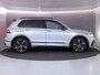 Volkswagen Tiguan 1.4 TSI eHybrid R-Line Business 245 pk Automaat (DSG) | Navigatie | Panoramadak | Trekhaak (wegklapbaar) | Parkeersensoren (Park assist) | Achteruitrijcamera | Lederen bekleding | Elektr. voorstoelen met geheugen | R-Line |