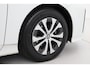 Toyota Prius 1.8 Hybrid Dynamic | Apple Carplay / Android Auto | Dodehoek detectie | Stoelverwarming | Head-up display | Keyless | Adaptive Cruise | Clima | LED | Camera | 15 inch