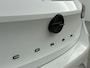 Opel Corsa 1.2 GS | Navigatie | Climate control | Extra getint glas achter | Lichtmetalen velgen |