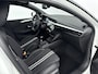 Opel Corsa 1.2 GS | Navigatie | Climate control | Extra getint glas achter | Lichtmetalen velgen |