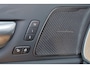 Volvo XC60 T6 Recharge AWD Plus Dark - Panorama/schuifdak - IntelliSafe Assist & Surround - 360º Camera - Harman/Kardon audio - Verwarmde voorstoelen, stuur & achterbank - Parkeersensoren voor & achter - Elektr. bedienb. voorstoelen met geheugen - Head up display - Draadloze tel. lader - Inklapbare trekhaak - 19' LMV