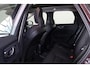 Volvo XC60 T6 Recharge AWD Plus Dark - Panorama/schuifdak - IntelliSafe Assist & Surround - 360º Camera - Harman/Kardon audio - Verwarmde voorstoelen, stuur & achterbank - Parkeersensoren voor & achter - Elektr. bedienb. voorstoelen met geheugen - Head up display - Draadloze tel. lader - Inklapbare trekhaak - 19' LMV