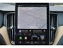 Volvo XC60 T6 Recharge AWD Plus Dark - Panorama/schuifdak - IntelliSafe Assist & Surround - 360º Camera - Harman/Kardon audio - Verwarmde voorstoelen, stuur & achterbank - Parkeersensoren voor & achter - Elektr. bedienb. voorstoelen met geheugen - Head up display - Draadloze tel. lader - Inklapbare trekhaak - 19' LMV