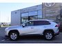 Toyota RAV4 2.5 HYBRID AWD DYNAMIC ANDROID/APPLE STOEL/VOORRUITVERW. LM-VELGEN P-SENSOREN CAMERA AD-CRUISE