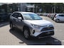 Toyota RAV4 2.5 HYBRID AWD DYNAMIC ANDROID/APPLE STOEL/VOORRUITVERW. LM-VELGEN P-SENSOREN CAMERA AD-CRUISE