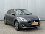 Suzuki Swift 1.2 Style Smart Hybrid | Trekhaak | Carplay | Camera | Adaptive Cruise Control | Stoelverwarming | Keyless |