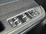 Lynk & Co 01 1.5 261PK Plug-in Hybrid Automaat + 20''/ Navi/ Clima/ Ad.Cruise/ Panorama/ Camera/ Trekhaak/ Full-LED/ Infinity/ NL auto
