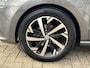 Volkswagen Polo 1.2 TSI Airco Cruise controle Apple carplay 5-Persoons Stuurwielbediening Telefoonverbinding Parkeersensoren veen en achter