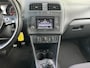 Volkswagen Polo 1.2 TSI Airco Cruise controle Apple carplay 5-Persoons Stuurwielbediening Telefoonverbinding Parkeersensoren veen en achter