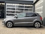 Volkswagen Polo 1.2 TSI Airco Cruise controle Apple carplay 5-Persoons Stuurwielbediening Telefoonverbinding Parkeersensoren veen en achter