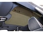 Volvo C40 Single Motor Extended Range Ultimate 82 kWh - Panoramadak - IntelliSafe Assist & Surround - 360º Camera - Harman Kardon audio - Adaptieve LED koplampen - Verwarmde voorstoelen & stuur - Parkeersensoren voor & achter - Elektr. bedienb. voorstoelen met geheugen links - Warmtepomp - Draadloze tel. lader - Extra getint glas - 20' LMV