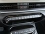 Fiat 600 600e La Prima | 10,25" touchscreen radio met Bluetooth, DAB & USB | Automatische airconditioning | Extra getint glas achter
