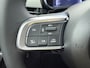 Fiat 600 600e La Prima | 10,25" touchscreen radio met Bluetooth, DAB & USB | Automatische airconditioning | Extra getint glas achter