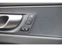 Volvo XC60 T6 Recharge AWD Plus Bright | Longe Range | Stoelverwarming | Trekhaak | BLIS | Pilot Assist | 360° Camera | Keyless