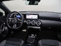 Mercedes-Benz A-klasse 250 e Business Solution AMG | Panoramaschuifdak | Premium Plus | 19”AMG-velgen | Head-up display | Dodehoekassistent |