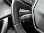 Peugeot 2008 1.2 PureTech Allure | Trekhaak | Apple Carplay/Android Auto | LMV 17" | Cruise Control | Climate Conrol | Parkeersensoren achter