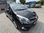 Toyota Yaris 1.5 HYBRID ASPIRATION TREKHAAK CLIMA CRUISE CAMERA BLUETOOTH 15'' LM-VELGEN NL-AUTO PRIVACY GLASS