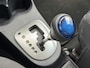 Toyota Yaris 1.5 HYBRID ASPIRATION TREKHAAK CLIMA CRUISE CAMERA BLUETOOTH 15'' LM-VELGEN NL-AUTO PRIVACY GLASS