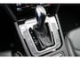 Volkswagen Arteon Shooting Brake 1.4 TSI 218pk eHybrid R-Line DSG Automaat / Panorama schuifdak / Leder Carbon Style / 360 camera / Navigatie Pro / Wegkl trekhaak