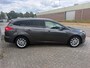 Ford Focus Wagon 1.0 Titanium D-riem nieuw! Navi l Cruise l Stoel&stuurverwarming l Keyless l Parkeerhulp l Trekhaak l TOPSTAAT!