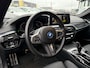 BMW 5-Serie Touring BWJ 2022 530e xDrive 293 PK High Executive M-Sport AUTOMAAT | TREKHAAK ELEKTR. | STOELVERW. | KEYLESS | ELEKTR. VERSTELBAAR | ADAPTIVE CRUISE | NAVI | CLIMA | CAMERA | PDC | LMV