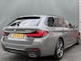 BMW 5-Serie Touring BWJ 2022 530e xDrive 293 PK High Executive M-Sport AUTOMAAT | TREKHAAK ELEKTR. | STOELVERW. | KEYLESS | ELEKTR. VERSTELBAAR | ADAPTIVE CRUISE | NAVI | CLIMA | CAMERA | PDC | LMV