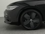 Volkswagen Passat Variant R-Line 1.5 eHybrid 204 PK | LED Matrix IQ | Side Assist | DCC | Panoramadak | Akoestisch Glas | Trekhaak | Elek. Kofferklep | Achteruitrijcamera |
