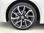 Toyota Corolla 1.8 Hybrid Executive Limited + | Dealer Onderhouden | Trekhaak | Stoel+stuurverwarming | Parkeersensoren Voor+achter met assistent | Navigatie | Apple CarPlay/Android Auto | Cruise Control Adaptive | Climate Control |